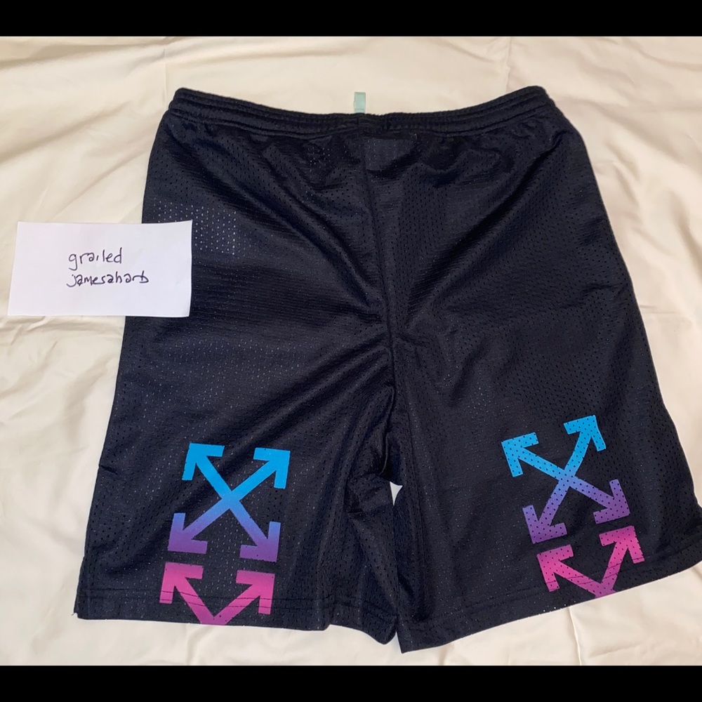 Off-White Gradient Mesh Shorts (Size M) • NWOT